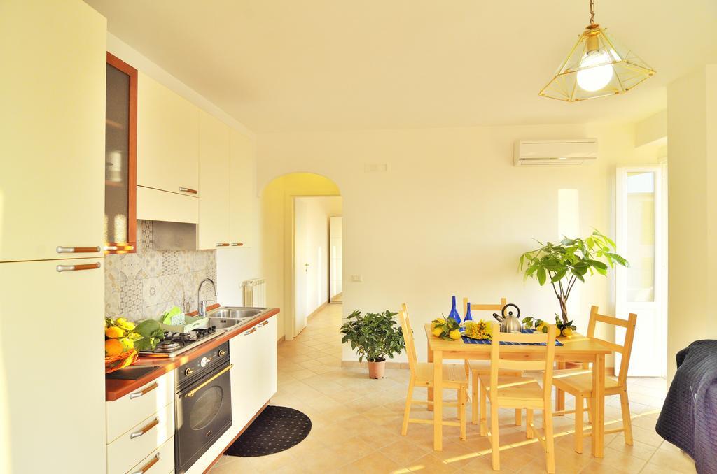 Lemon Flats Sorrento Bed & Breakfast Oda fotoğraf